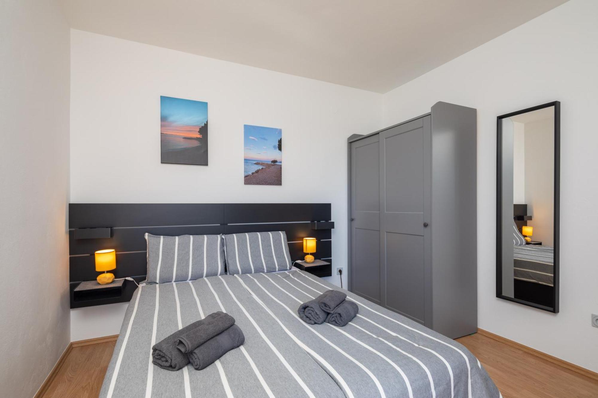 Sunshine Suites Омиш Экстерьер фото