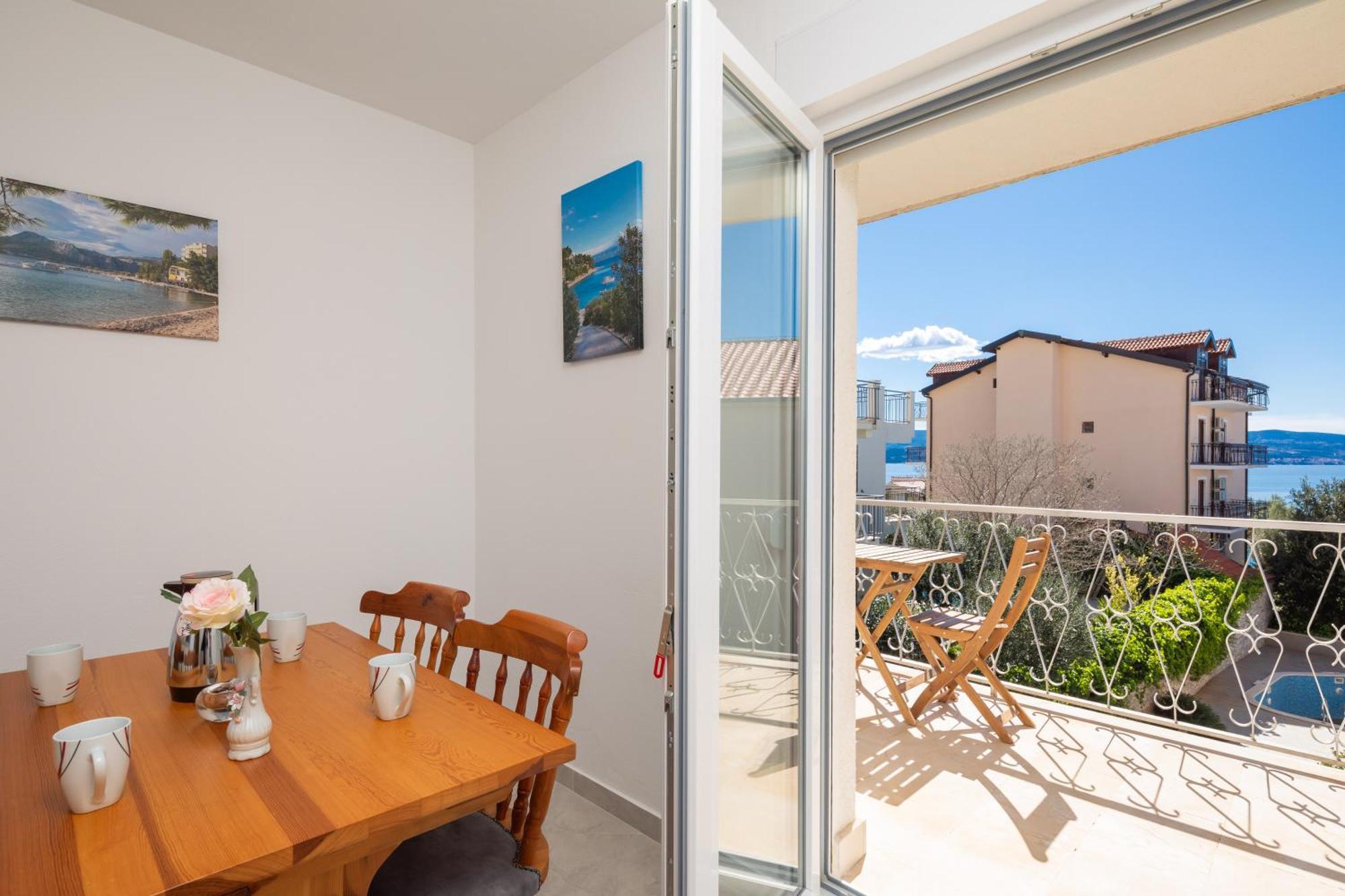 Sunshine Suites Омиш Экстерьер фото