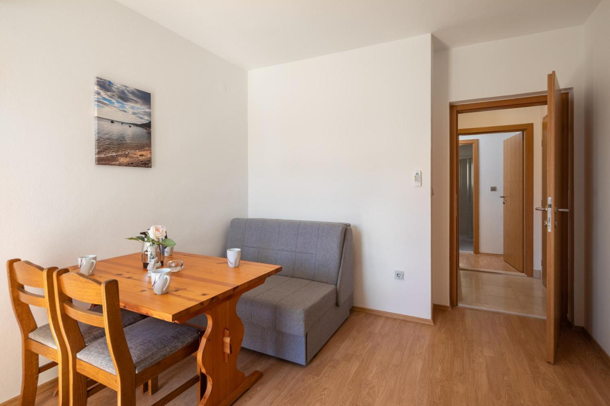 Sunshine Suites Омиш Экстерьер фото